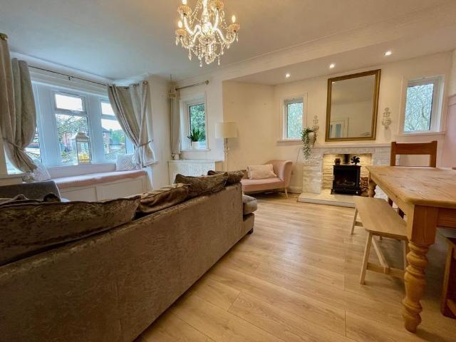 3 bedroom semi detached house to rent