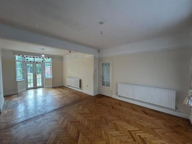 3 bedroom semi detached house to rent