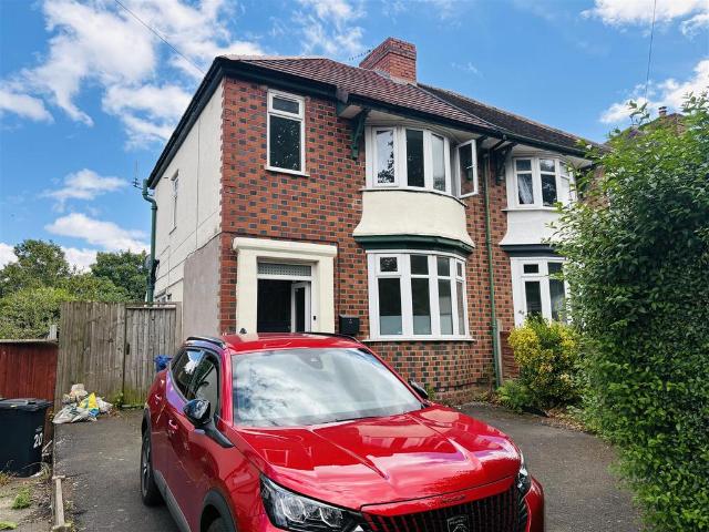 3 bedroom semi detached house to rent