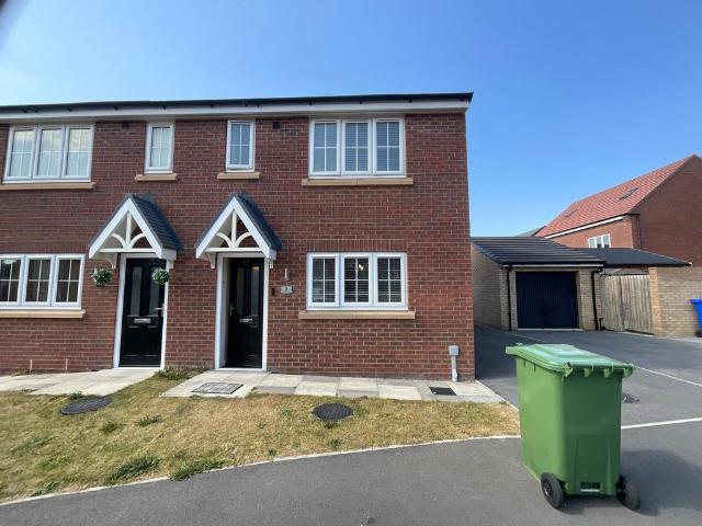 3 bedroom semi detached house to rent
