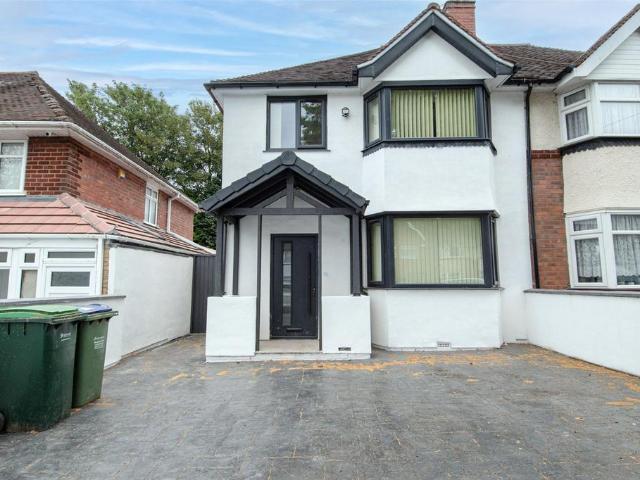 3 bedroom semi detached house to rent