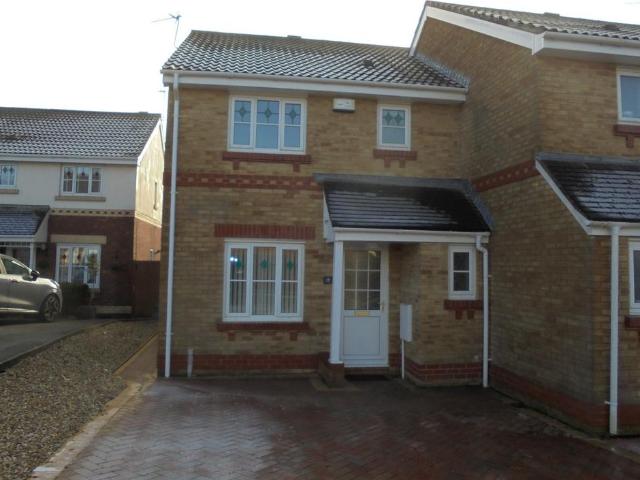 3 bedroom semi detached house to rent