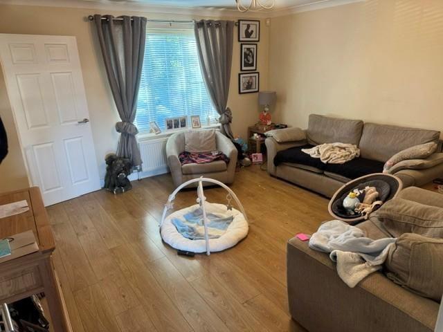 3 bedroom semi detached house to rent