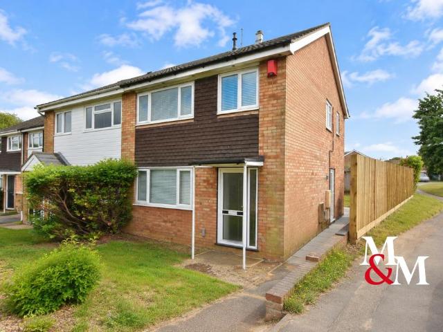 3 bedroom semi detached house to rent