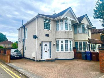 3 bedroom semi detached house to rent