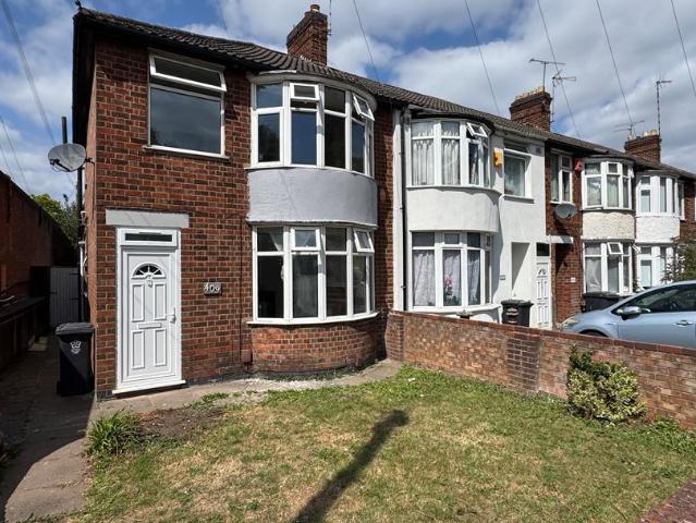 3 bedroom semi detached house to rent