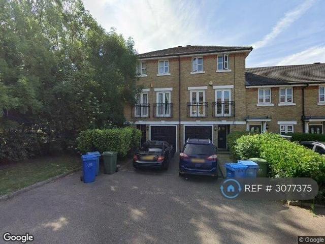 3 bedroom semi detached house to rent
