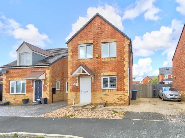 3 bedroom semi detached house to rent