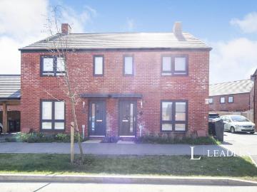 3 bedroom semi detached house to rent