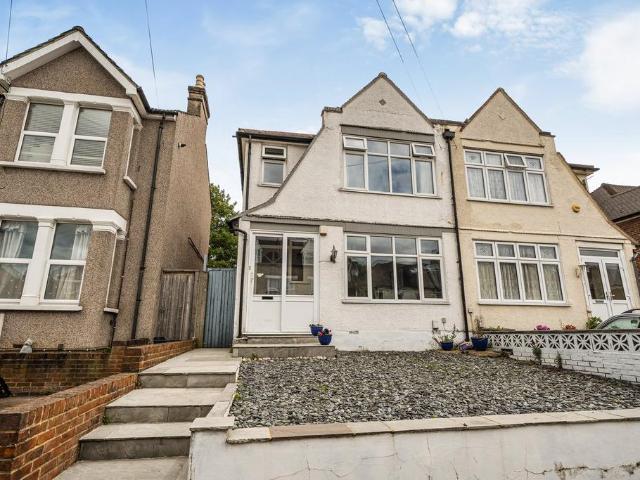 3 bedroom semi detached house to rent