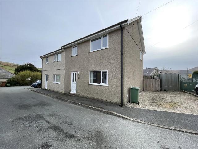 3 bedroom semi detached house to rent