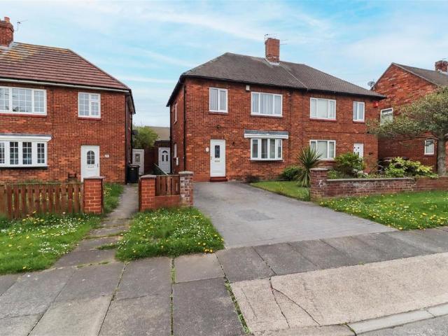 3 bedroom semi detached house to rent