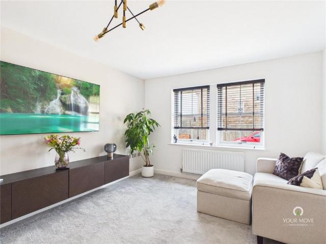 3 bedroom semi detached house to rent