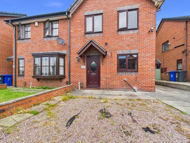 3 bedroom semi detached house to rent