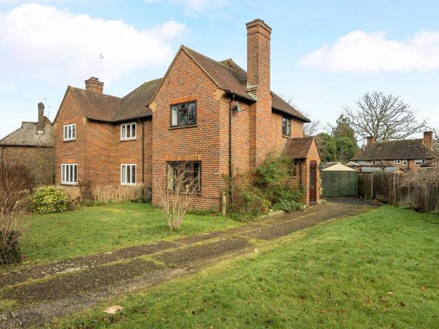 3 bedroom semi detached house to rent