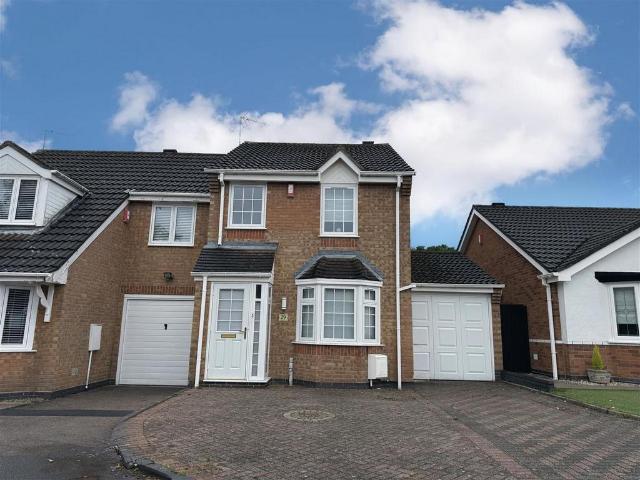 3 bedroom semi detached house to rent