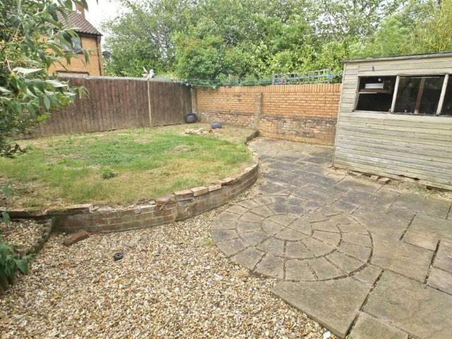 3 bedroom semi detached house to rent