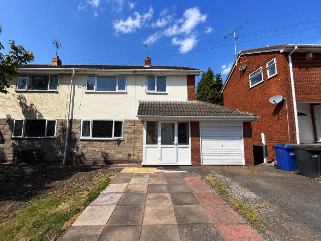 3 bedroom semi detached house to rent