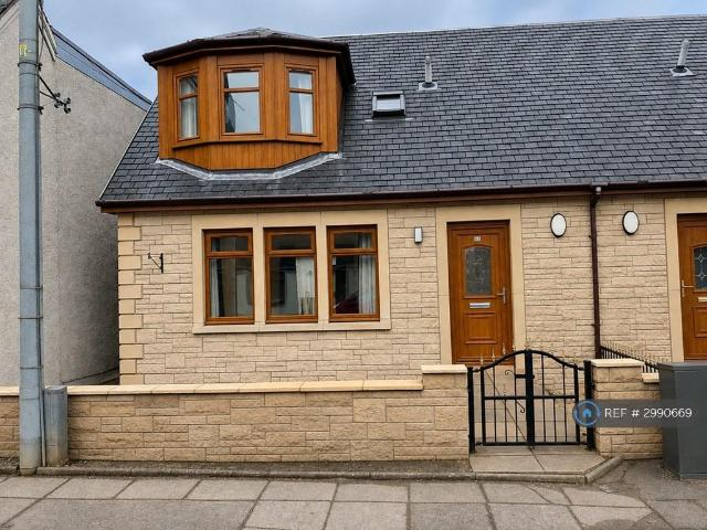 3 bedroom semi detached house to rent