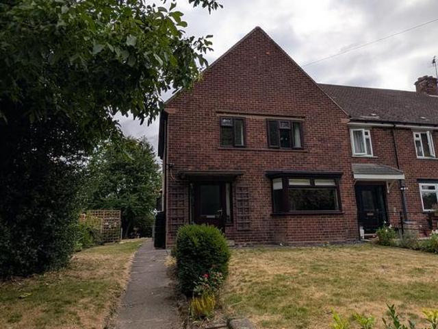 3 bedroom semi detached house to rent