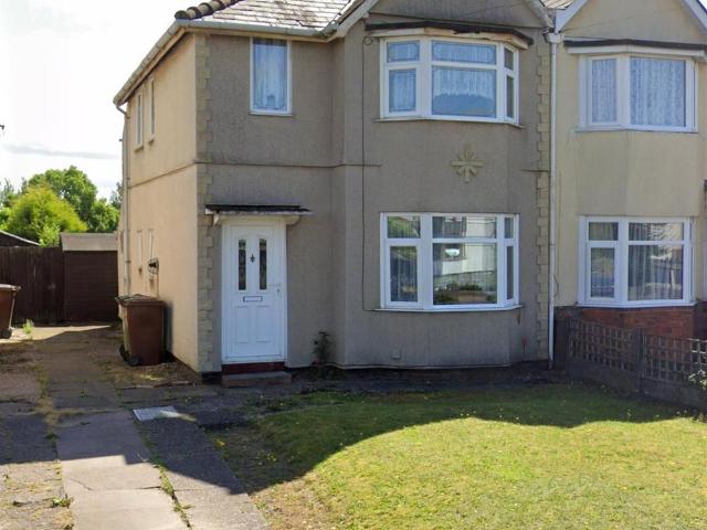 3 bedroom semi detached house to rent