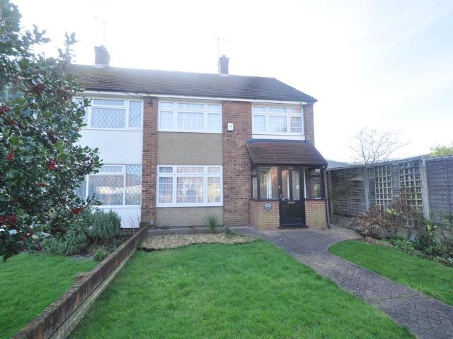 3 bedroom semi detached house to rent