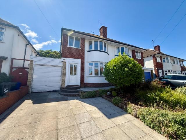 3 bedroom semi detached house to rent