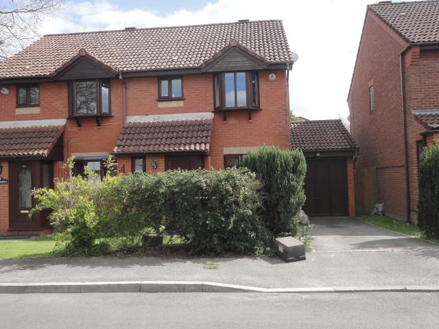 3 bedroom semi detached house to rent