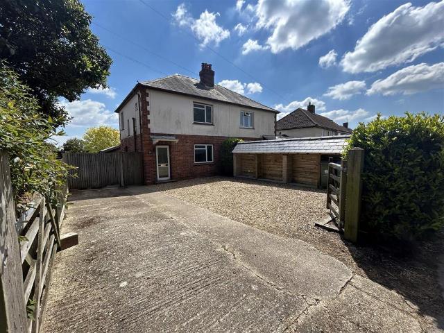 3 bedroom semi detached house to rent