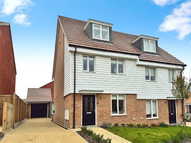 3 bedroom semi detached house to rent