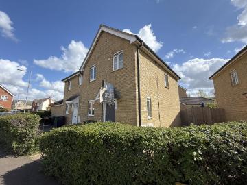 3 bedroom semi detached house to rent