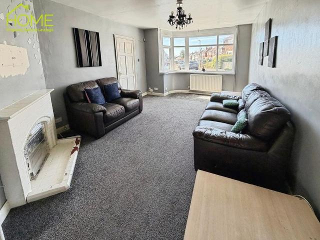 3 bedroom semi detached house to rent