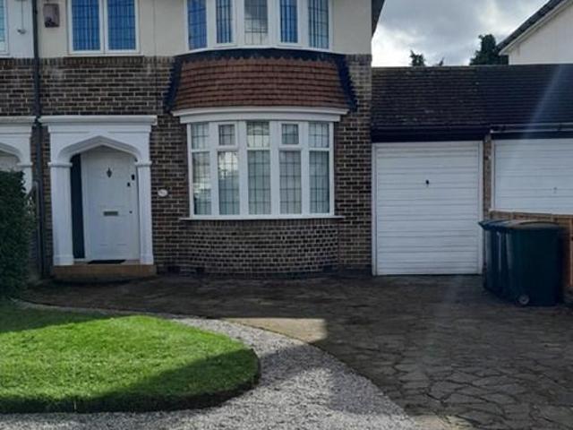 3 bedroom semi detached house to rent