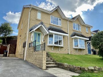 3 bedroom semi detached house to rent