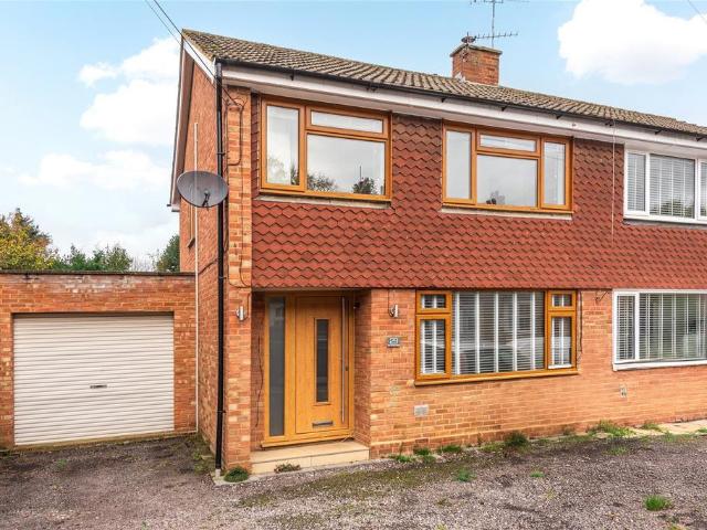 3 bedroom semi detached house to rent