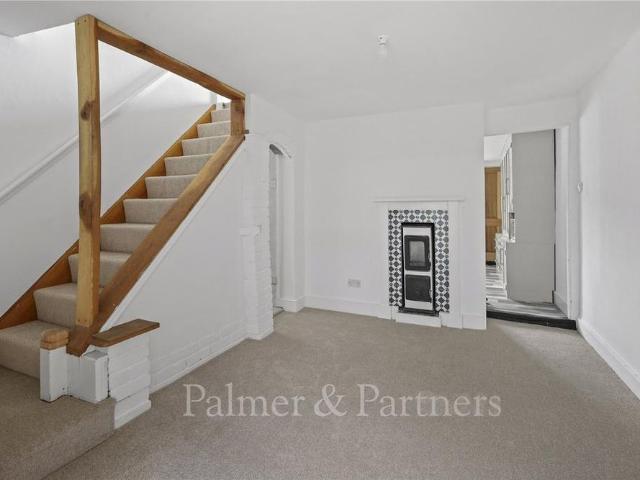 3 bedroom semi detached house to rent