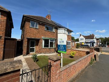3 bedroom semi detached house to rent