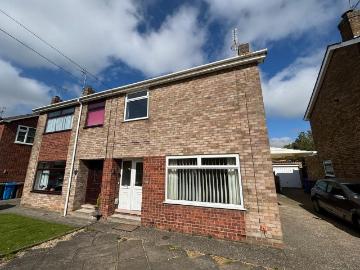 3 bedroom semi detached house to rent