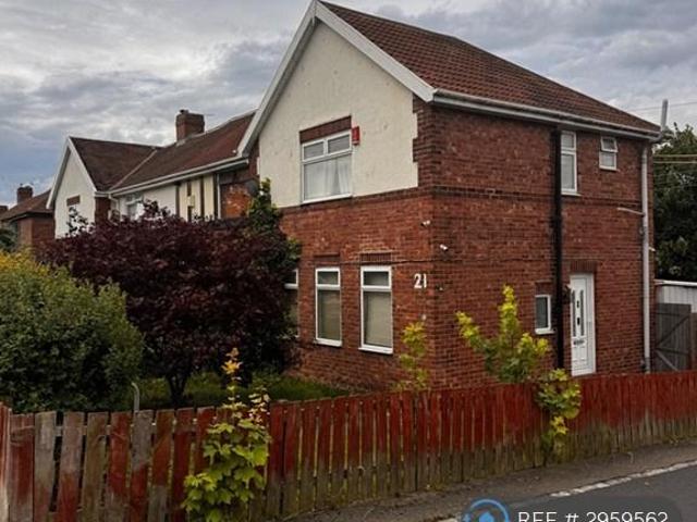 3 bedroom semi detached house to rent