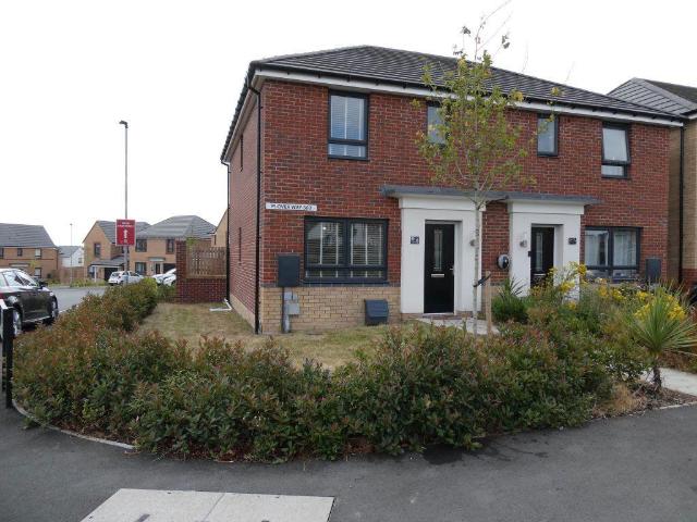 3 bedroom semi detached house to rent