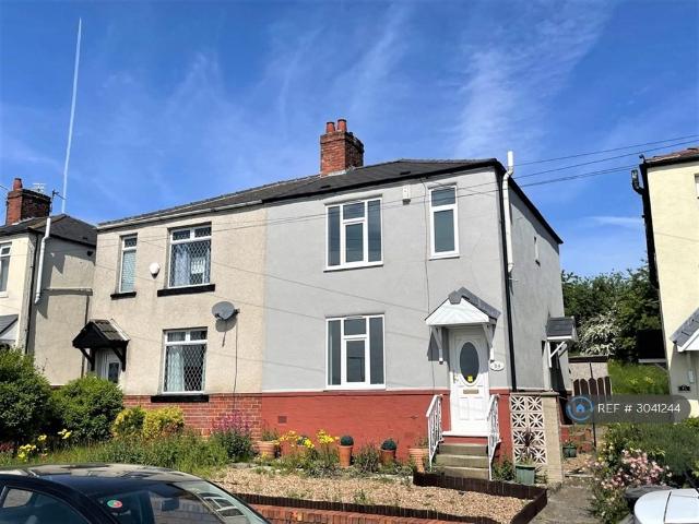 3 bedroom semi detached house to rent