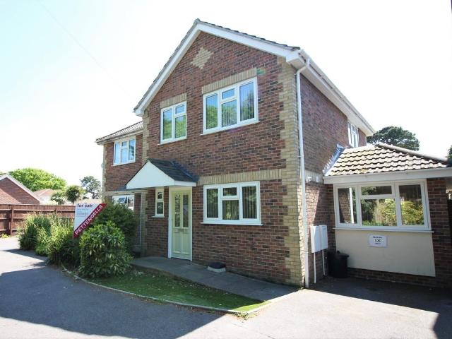 3 bedroom semi detached house to rent