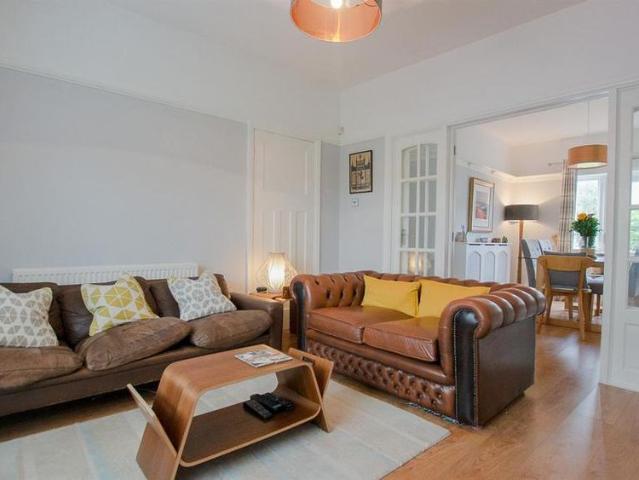 3 bedroom semi detached house to rent
