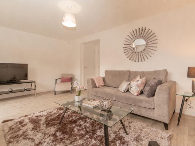 3 bedroom semi detached house to rent