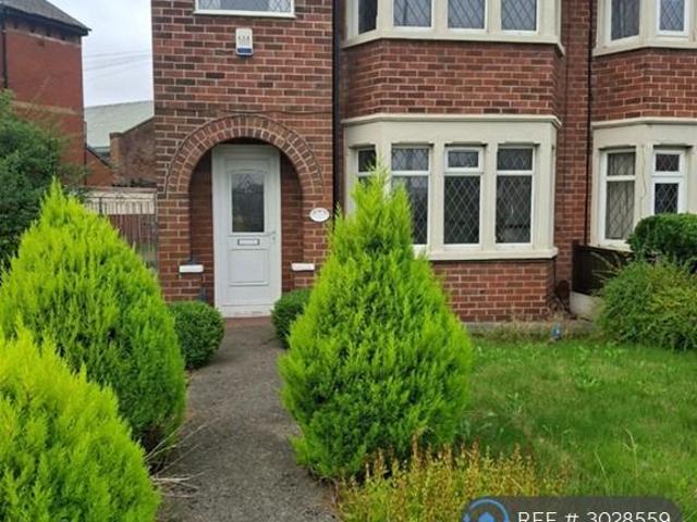 3 bedroom semi detached house to rent