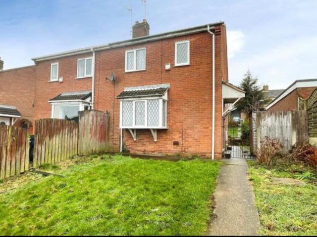 3 bedroom semi detached house to rent