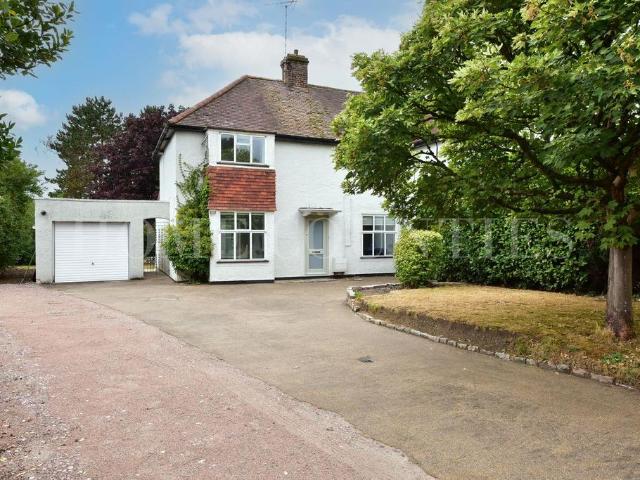 3 bedroom semi detached house to rent