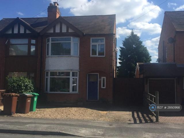 3 bedroom semi detached house to rent