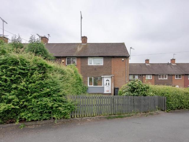 3 bedroom semi detached house to rent