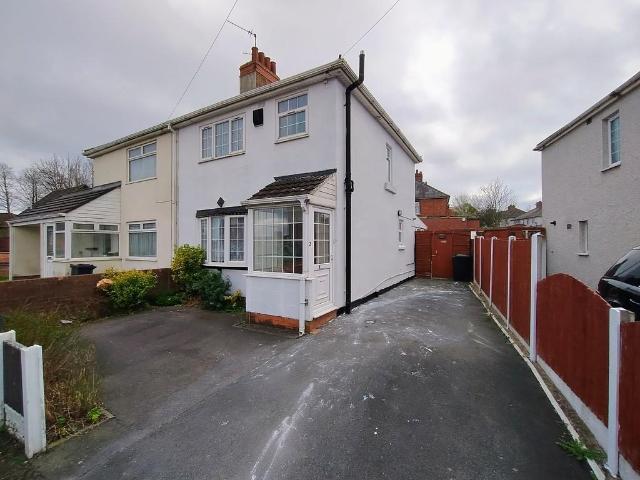 3 bedroom semi detached house to rent